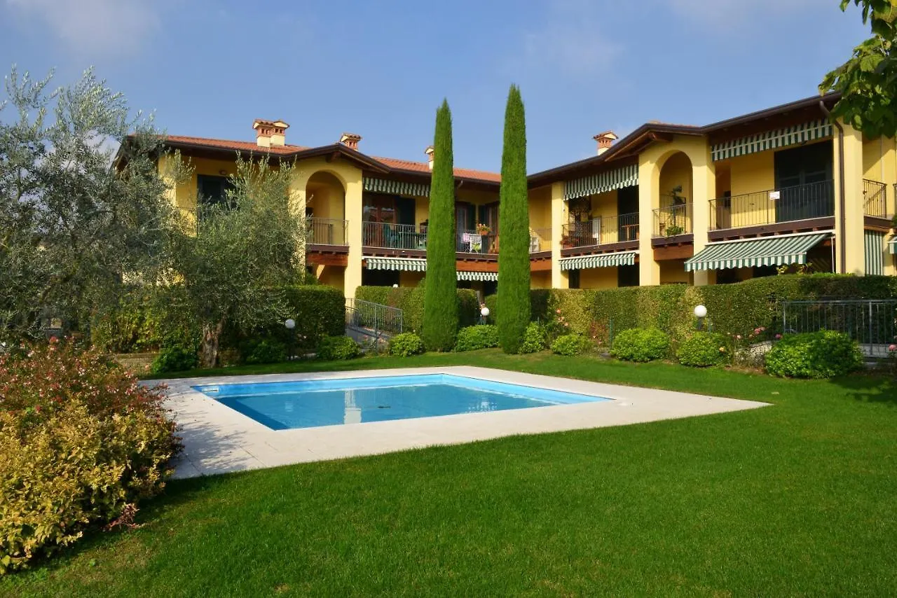 Apartment Flower Raffa Italie